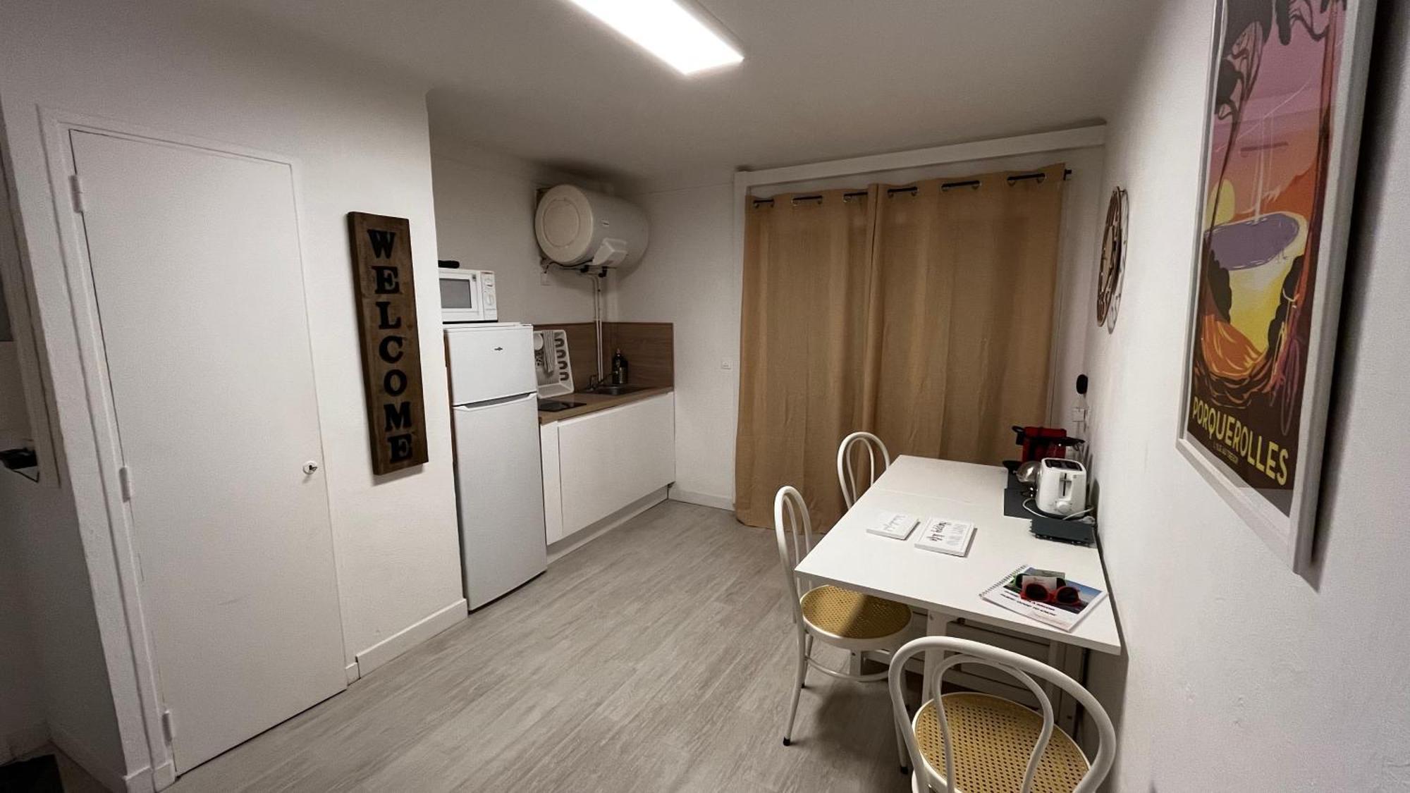 Vacances Arbanaises - Appartements Giens Hyères Exterior foto